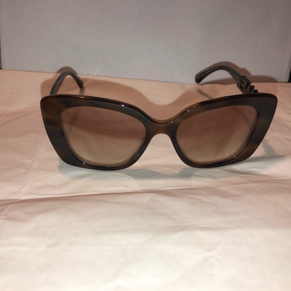 Square Channel Sunglasses - Picture 11 of 17